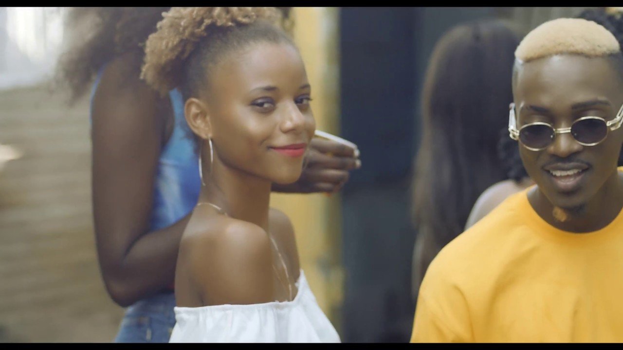 Postulados & DJ Marrentinho – Eu Gosto (Vídeo)