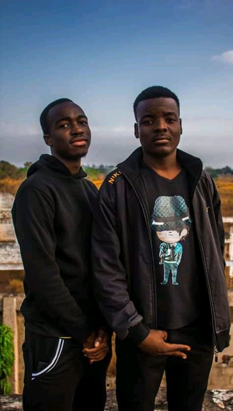 Floody Onix & Dom Mimado – Freestyle Consciente Floody Onix & Dom Mimado - Freestyle Consciente