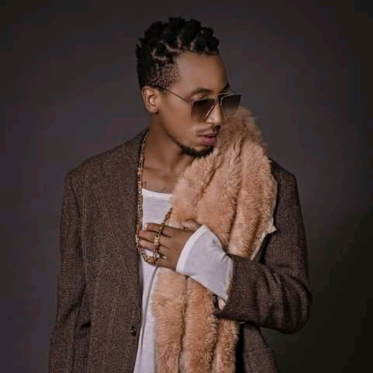 Lil Banks – Gangstas Tambem Lovam Lil Banks - Gangstas Tambem Lovam