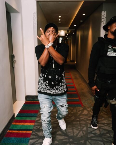 Kabza De Small – Ngisehlali (ft. Chronical Deep & Nkosazana Daughter) Kabza De Small – Ngisehlali (ft. Chronical Deep & Nkosazana Daughter)