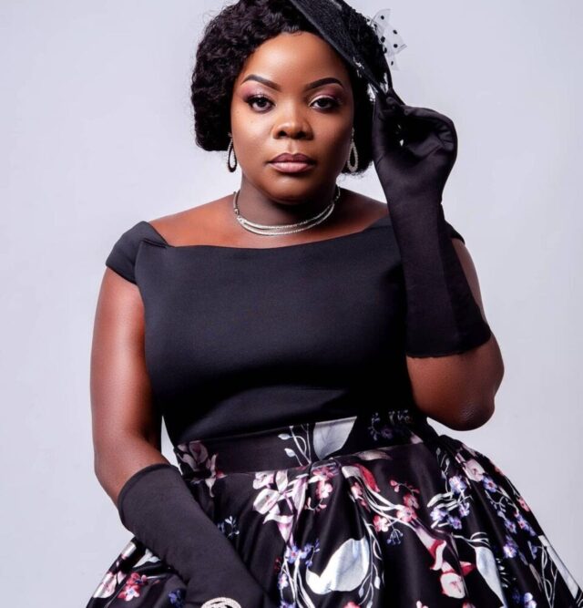 Lourena Nhate - Hiyo Tiyissela