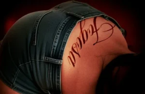 Veiga no Beat – Fogosa (feat. MC DD do 70 & MC Phe Cachorrera) Veiga no Beat – Fogosa (feat. MC DD do 70 & MC Phe Cachorrera)