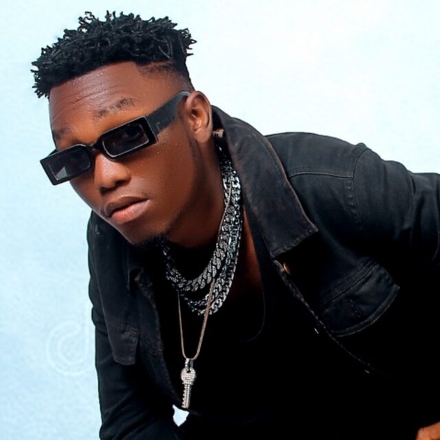 Buanawasse Mateus – Nluku (Deus) feat Djiizi