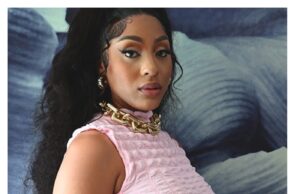 Nadia Nakai & TOSS – Chomi (feat. Sino Msolo & Sizwe Alakine) Nadia Nakai & TOSS – Chomi (feat. Sino Msolo & Sizwe Alakine)